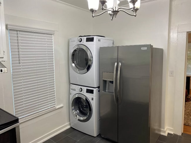 Photo - 508 W Cameron Ave