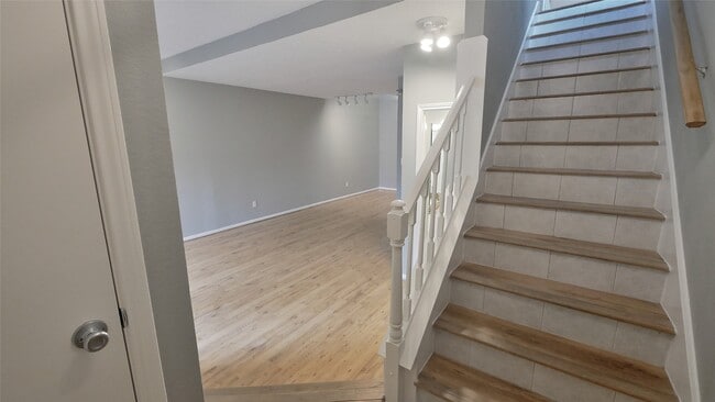 Photo - 800 Country Pl Dr Unidad 506