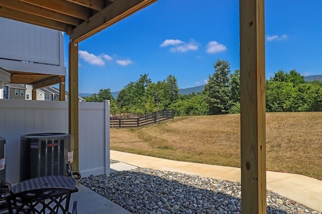 Photo - Summer Move-In Special: $1,000 Off 1st Month's Rent + $0 App Fees Unit Leeham St 2213 #B (AFFORDABLE)