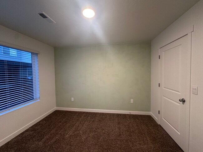 Photo - 1146 W 340 S