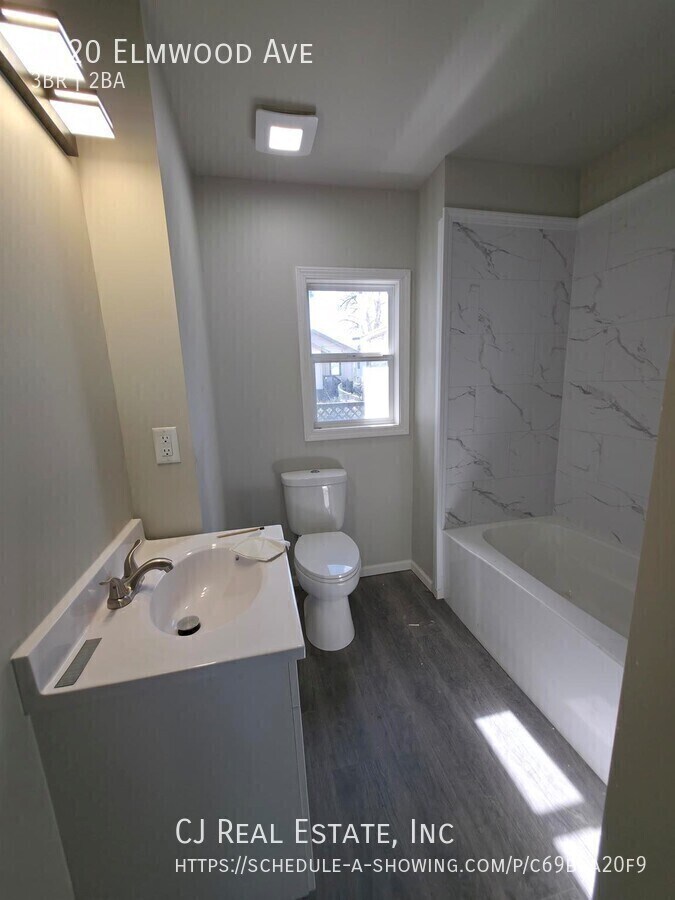 Photo - 6120 Elmwood Ave