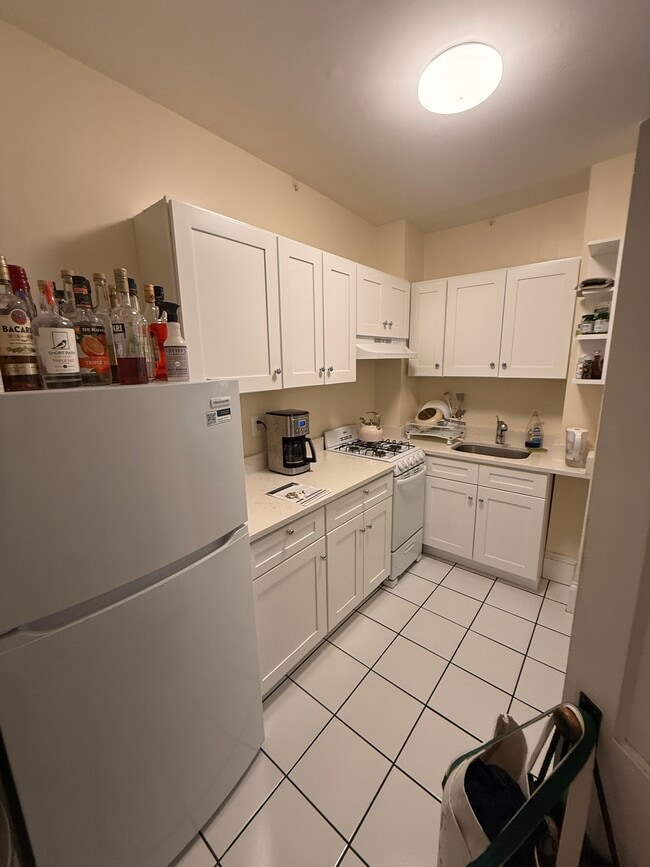Photo - 39 Hemenway St Unit 1