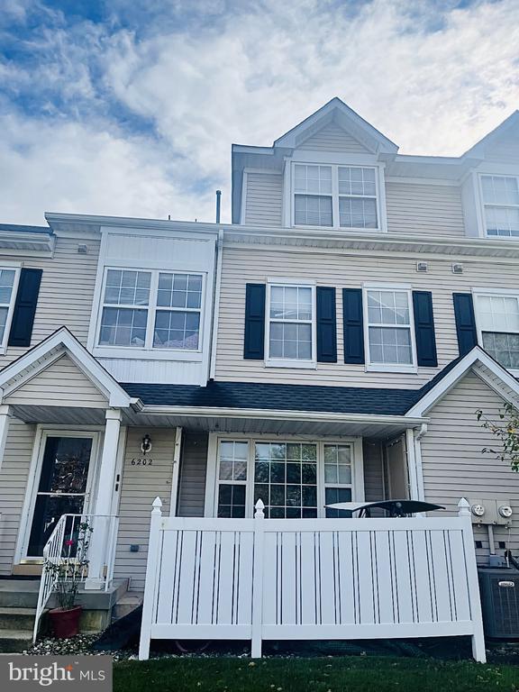 Photo - 6202 Preston Way