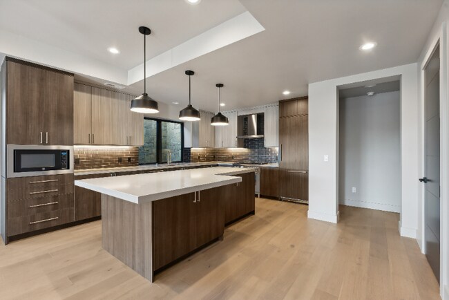 Photo - 1219 Black Hawk Way