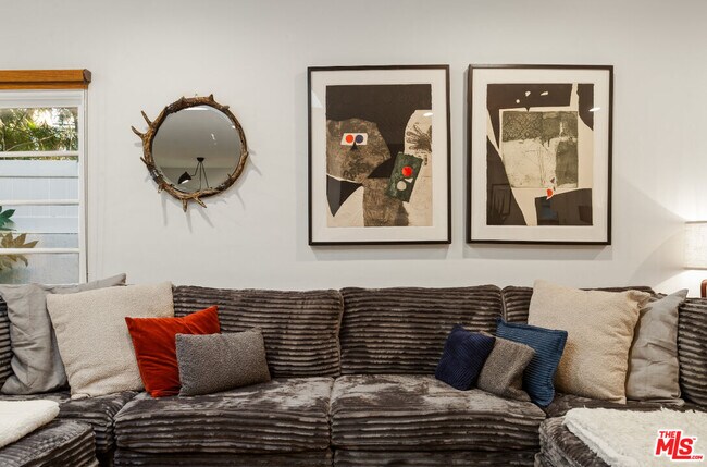 Photo - 8467 Willoughby Ave