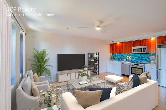 Building Photo - 152 W Laurel St Unit 303