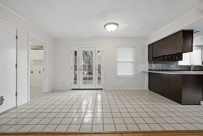 Photo - 4100 Harcourt Dr
