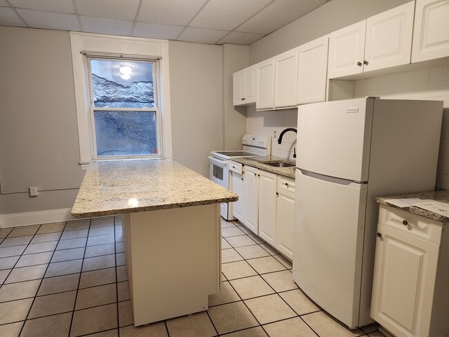 Photo - 112 Electric Ave Unit #4