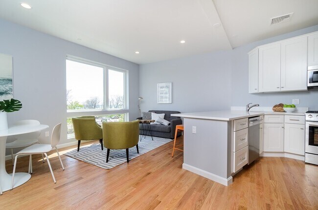 Photo - 172 Kimball Ave Unit 3B