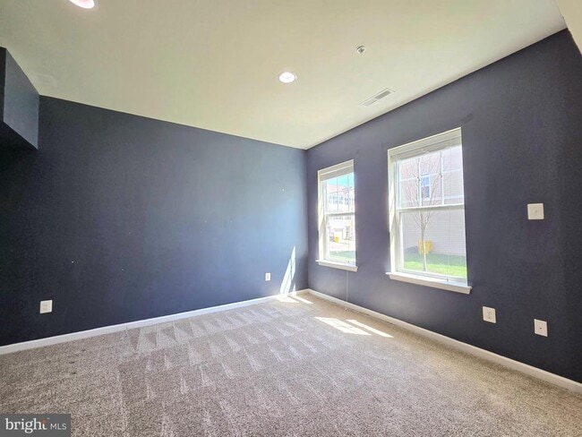 Photo - 1113 Red Hawk Way