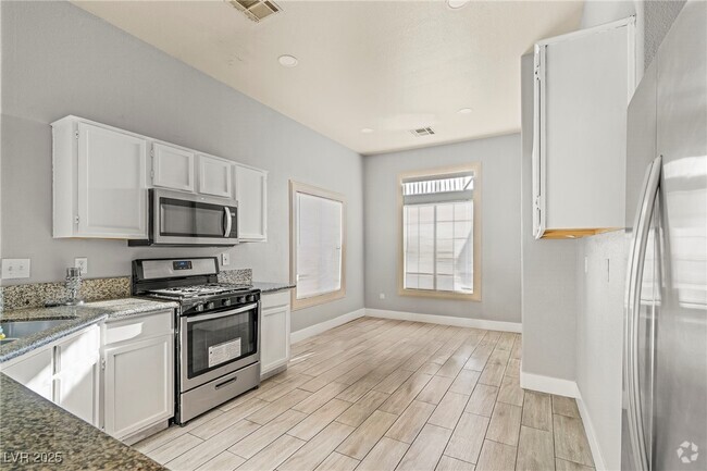Building Photo - 5616 Royal Castle Ln Rental
