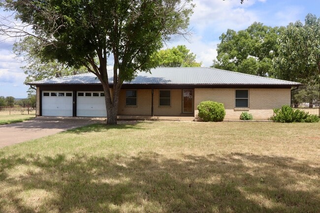 Building Photo - Brock ISD! 4 Acres! Rental