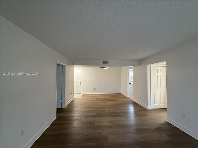 Photo - 731 N Pine Island Rd Unit 401