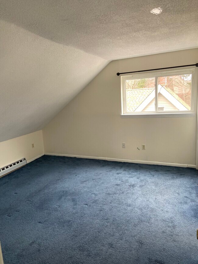 371 Hillside Ave Apartments Unit 371 Hillside Avenue Naugatuck, CT