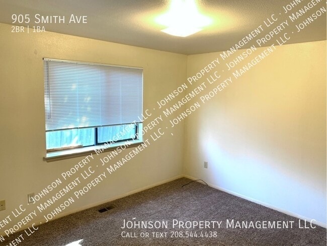 Photo - 905 Smith Ave