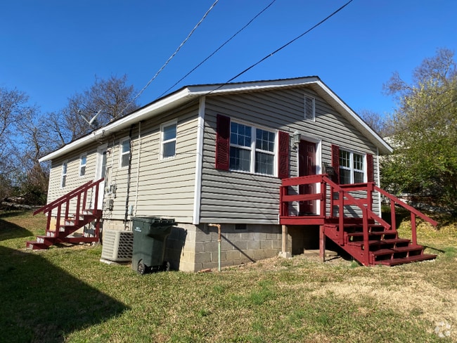 Building Photo - 706 S Grove St Rental