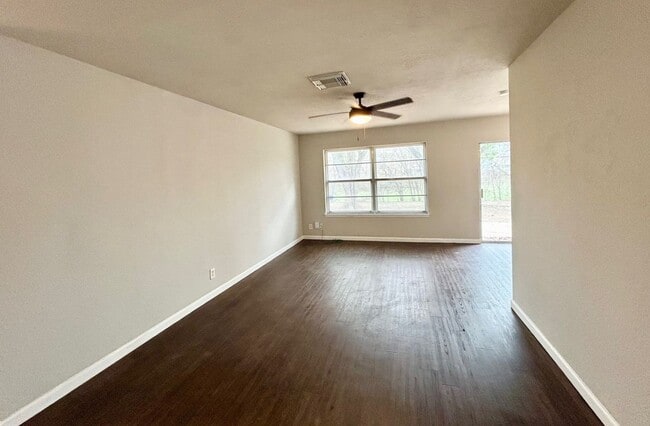Photo - Close to UTSA - 3/2 Home for Rent