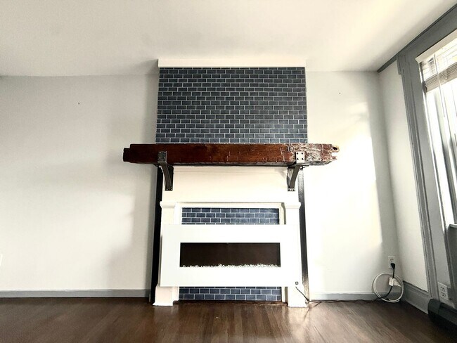 Photo - 24 McDonald St Unit 1