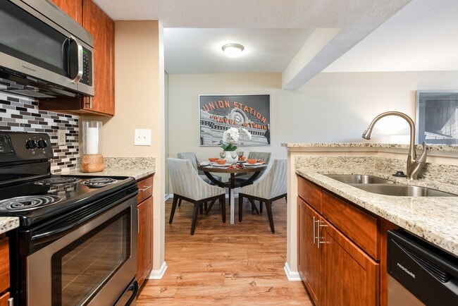 Photo - Parliament Apartments