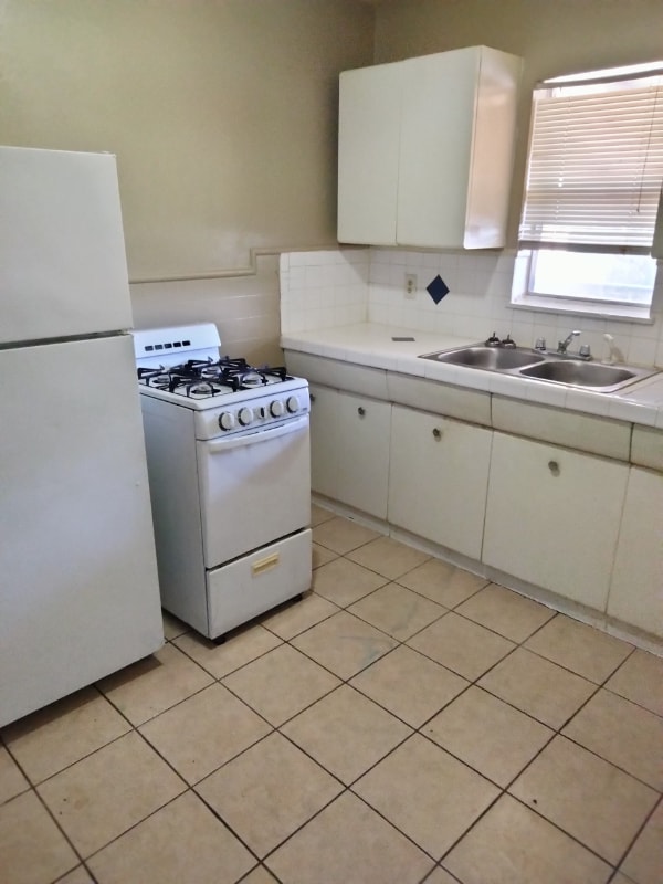 Photo - 3701 Sleeper Ave Unit 11