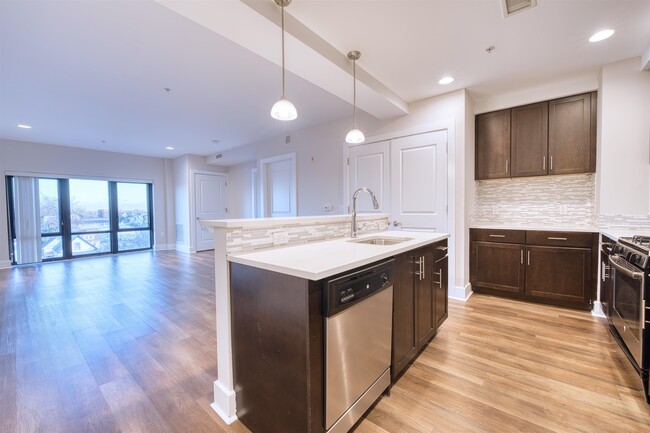 Building Photo - 1040 John F. Kennedy Blvd Unit 504