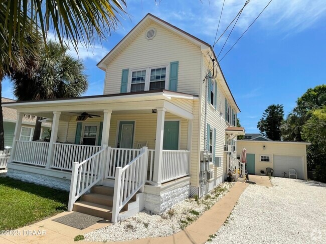 Building Photo - 37 S Wild Olive Ave Unit 4 Rental