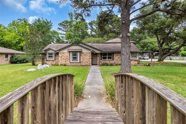 Building Photo - 22502 Fields Ln