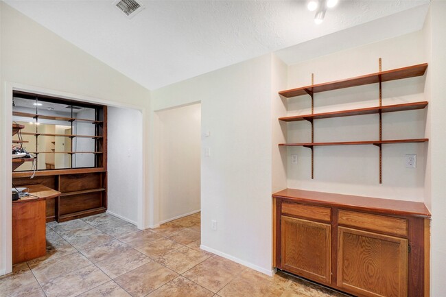 Photo - 10314 Paintbrush Ln