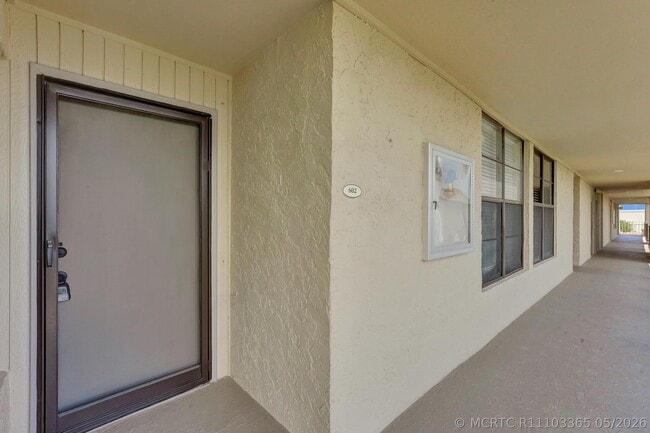 Photo - 12 Royal Palm Way Unit 6020