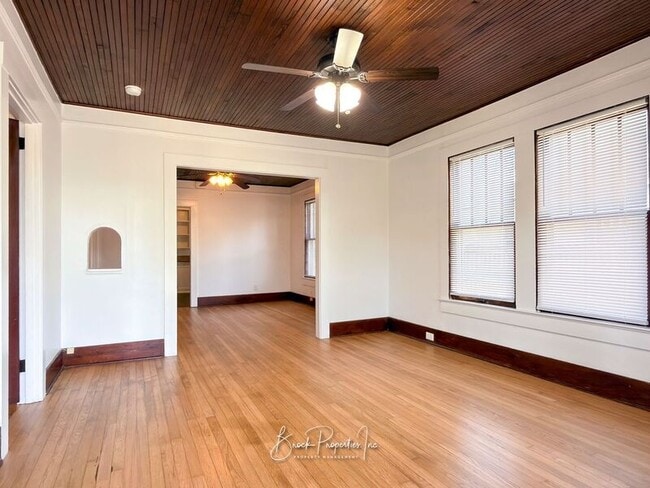 Photo - 1613 E Blount St