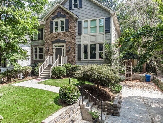 Building Photo - 2555 Ridgewood Rd NW Rental
