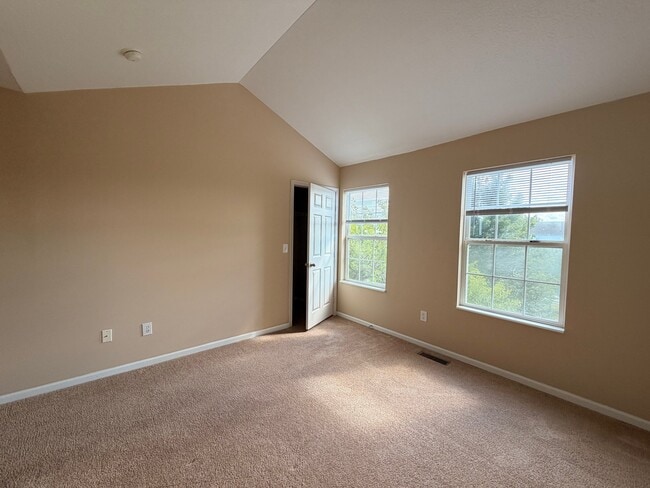 Photo - 1020 Hartford Village Blvd