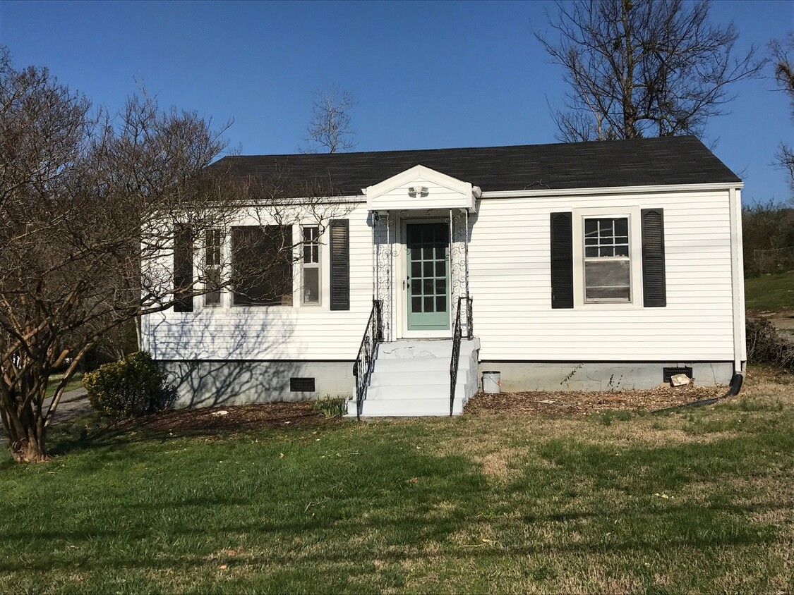 2 Bedroom, 1 Bath home in Tiftonia! - 2 Bedroom, 1 Bath home in Tiftonia!