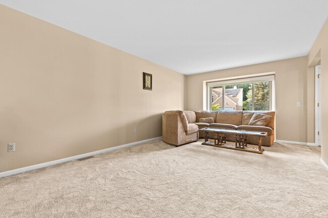 Photo - 6710 Westpointe Dr