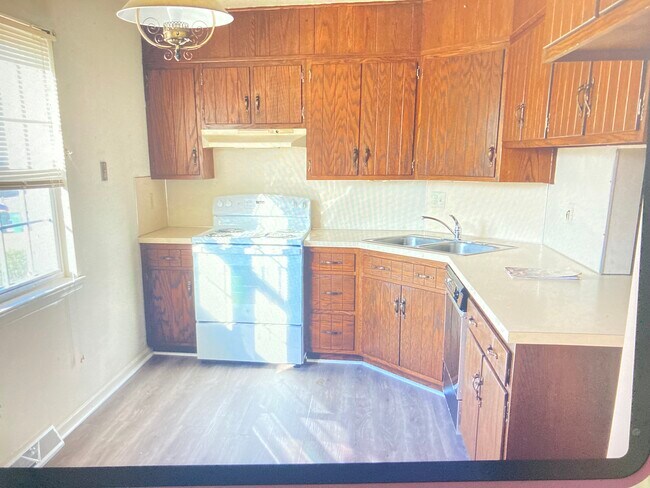 1917 Andre Ct