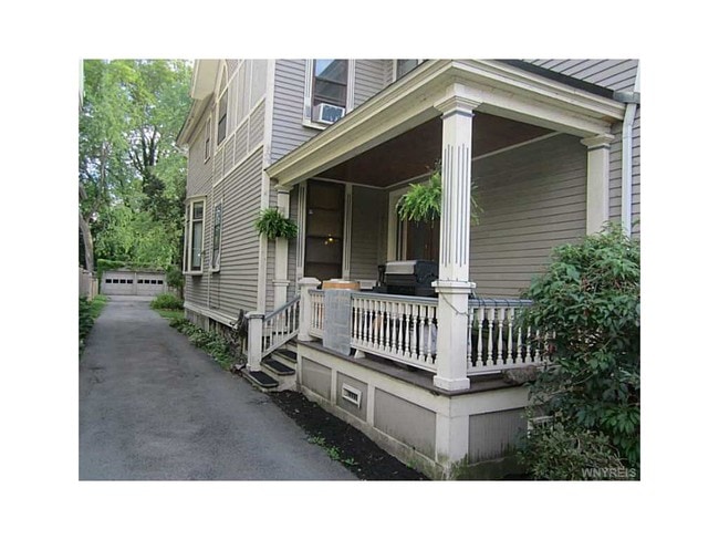 Photo - 256 Bryant St