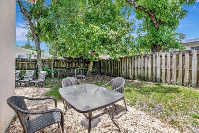 Photo - 1816 SW 21st St