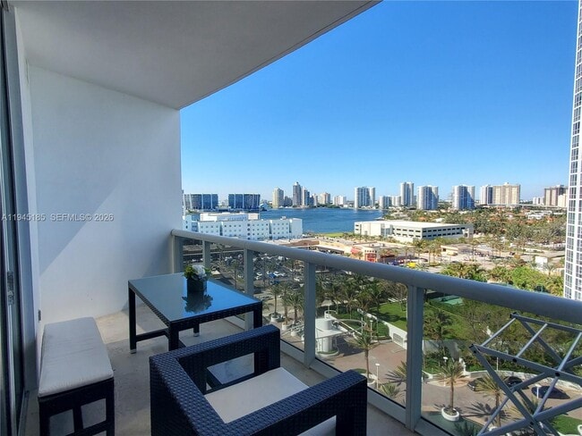 Building Photo - 18101 Collins Ave Unit 1408