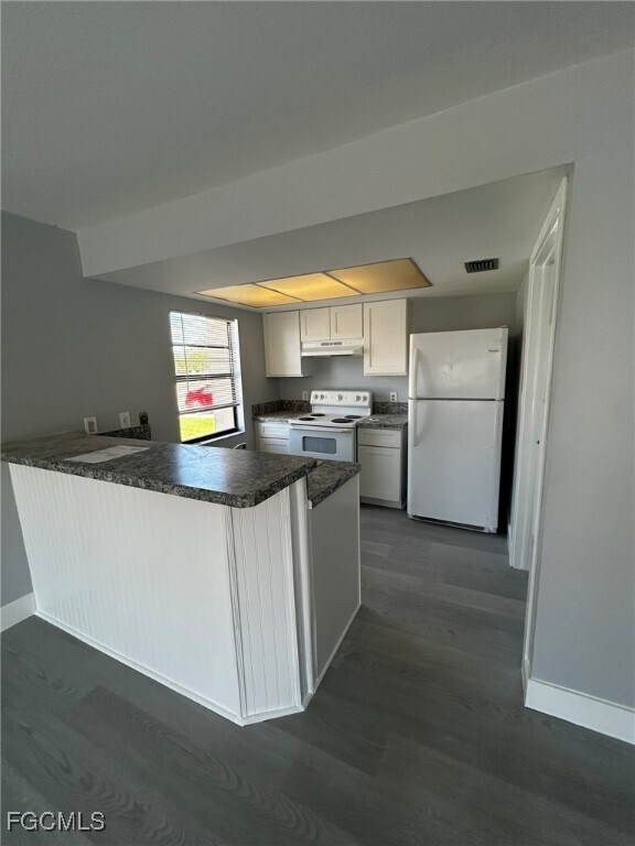 Photo - 2829 Santa Barbara Blvd Unidad A