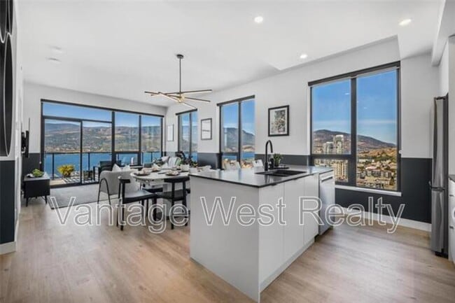 Photo - 1471 St Paul St