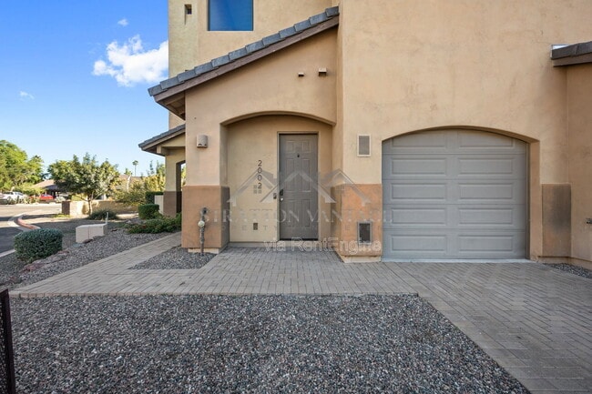 Photo - 5998 N 78th St