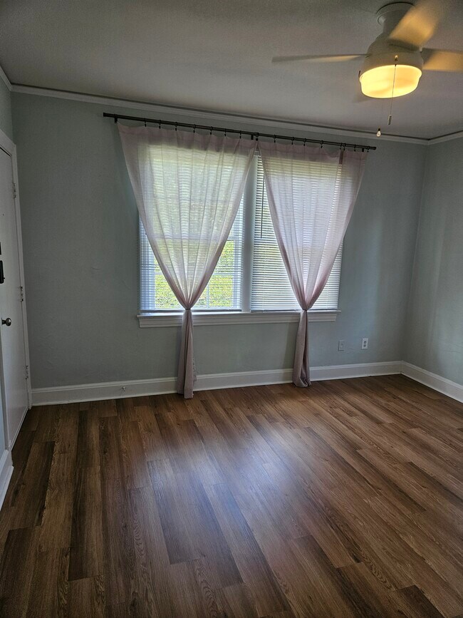 46 W 11th St Unit 1