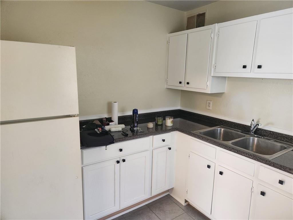 Photo - 1304 Athey Rd