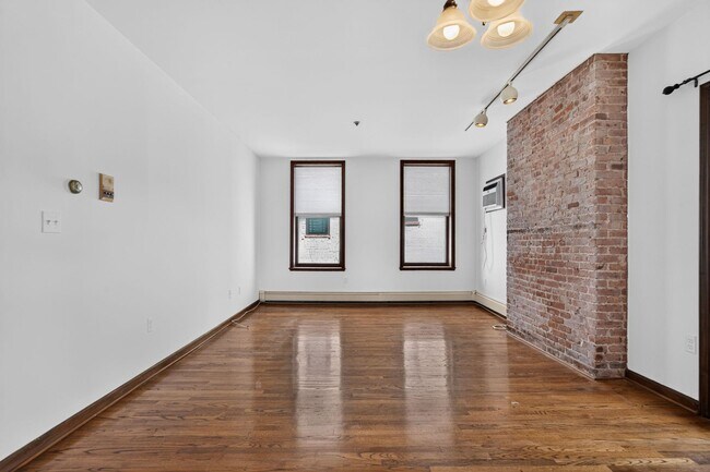 Photo - 1103 Washington St Unit # 6 (4th fl)