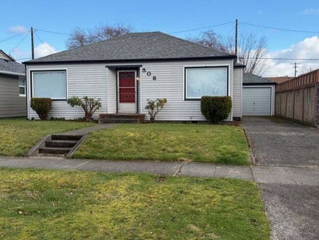 Building Photo - Charming home in Edison District