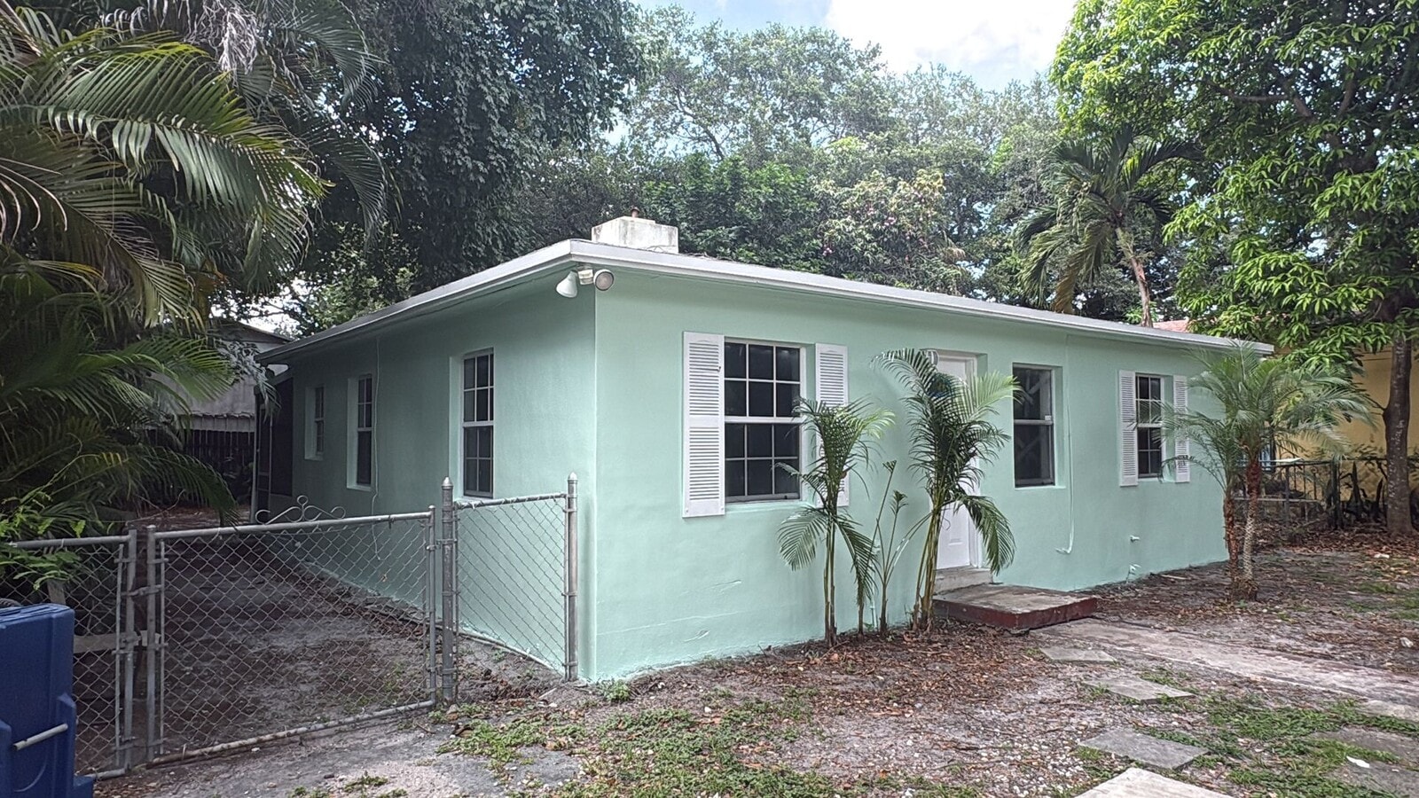 475 ne 164th st / Private home in Quiet Norh Miami Beach street - 475 ne 164th st / Private home in Quiet Norh Miami Beach street