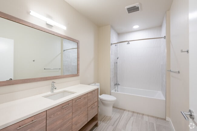 1BD, 1BA - 519-686SF - Encore