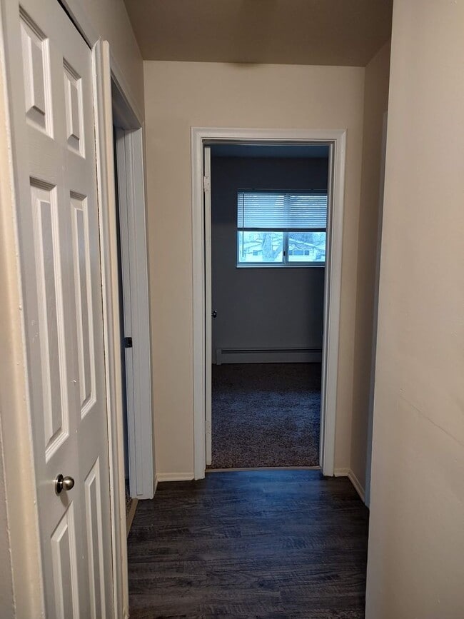 Eastknoll Apartments