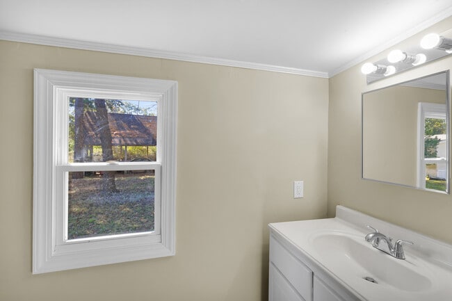 Photo - 1707 Asheville St