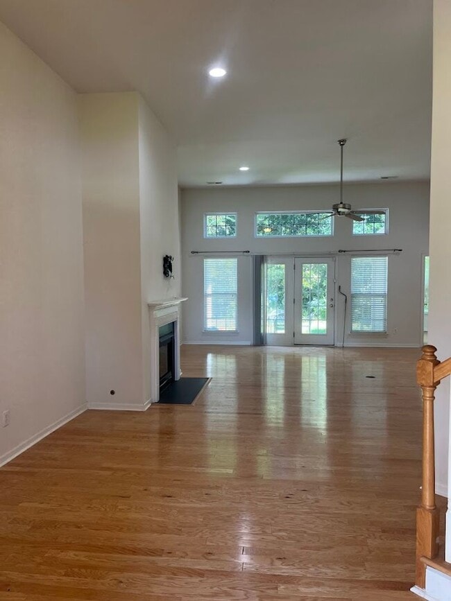Photo - 1716 Waterbrook Dr